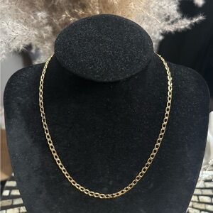 Elegant Gold Chain Necklace